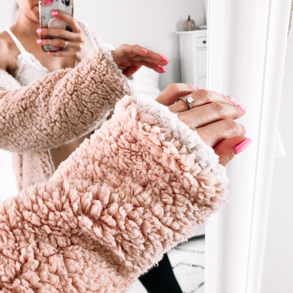 Reversible Sherpa Pink Pocket Cardigan Jacket - Picture 6 of 8
